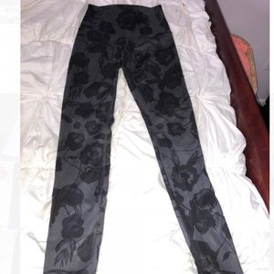 Lulu lemon full length patterned legging